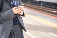 10代のスマホ利用はセルフコントロールがカギ…良い信頼関係を築くための親の心得